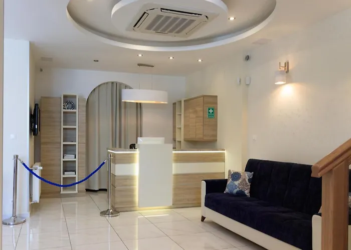 Marina לינה וארוחת בוקר שיופוק