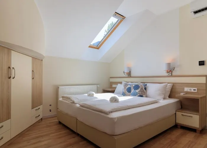 לינה וארוחת בוקר Marina