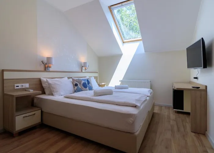 Marina Oda ve Kahvaltı