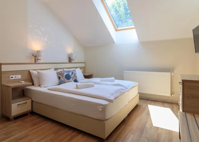 Oda ve Kahvaltı Marina